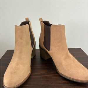White Mountain Tan Ankle Booties
